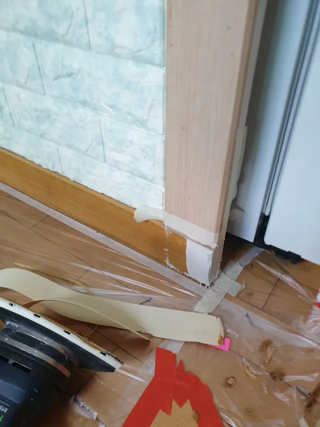 문틀하단복원 복원 전 현장